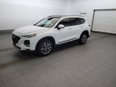 Used 2019 Hyundai Santa Fe FWD image 2