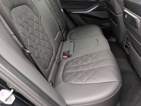 Used 2025 BMW X5 M60i w/ Climate Comfort Package AWD/4WD image 21
