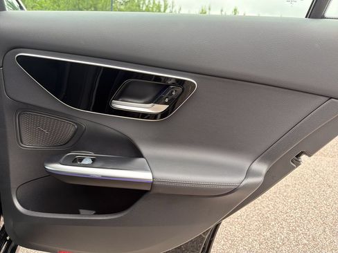 Used 2023 Mercedes-Benz C 300 Sedan image 31