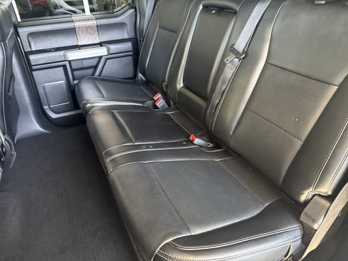 Used 2019 Ford F250 Lariat w/ Lariat Ultimate Package AWD/4WD image 13