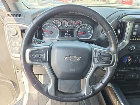 Used 2019 Chevrolet Silverado 1500 RST AWD/4WD image 17
