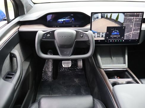 Used 2022 Tesla Model X AWD/4WD image 21