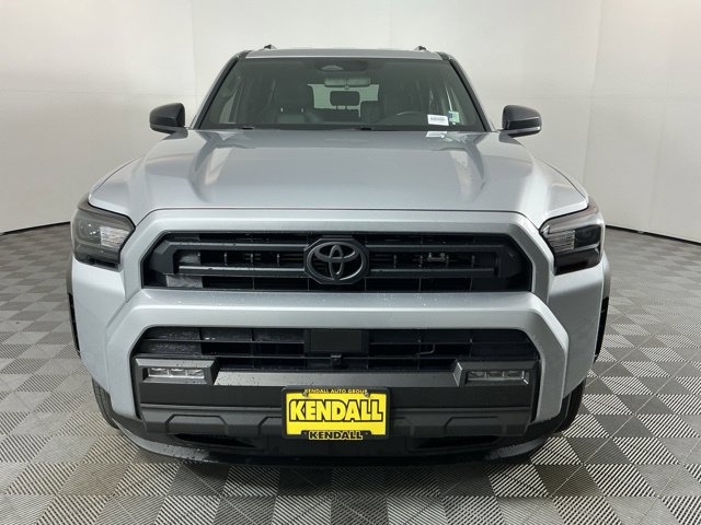 Used 2025 Toyota 4Runner SR5 AWD/4WD image 2