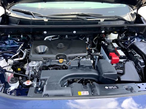 Used 2025 Toyota RAV4 XLE w/ Convenience Package FWD image 31