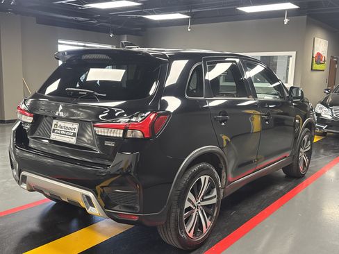 Used 2020 Mitsubishi Outlander Sport ES FWD image 4