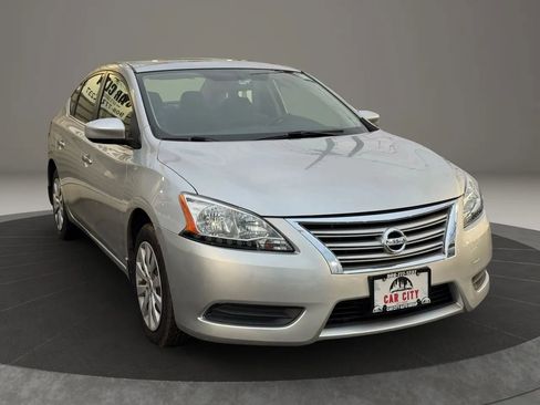Used 2015 Nissan Sentra S image 3