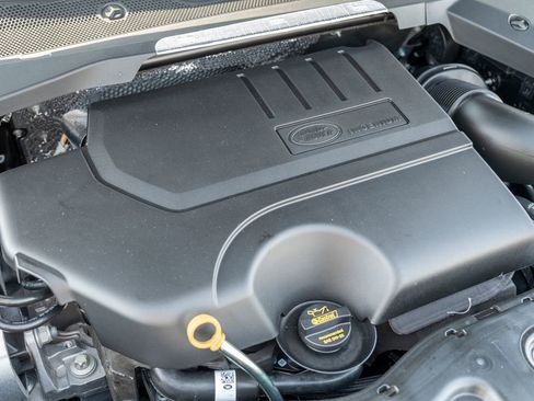 New 2025 Land Rover Discovery Sport S image 24