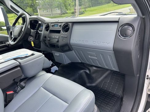 Used 2023 Ford F650 2WD Regular Cab Super Duty image 56