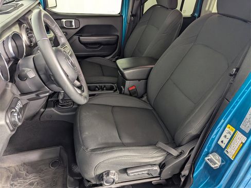 Used 2019 Jeep Wrangler Unlimited Sport S image 12