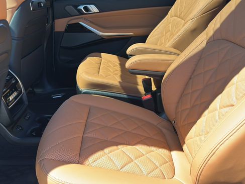 New 2026 BMW X7 xDrive40i image 16