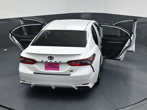 Used 2024 Toyota Camry SE FWD image 22
