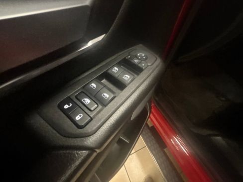 Used 2025 RAM 1500 Big Horn AWD/4WD image 21