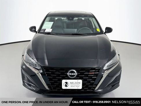 Certified 2025 Nissan Altima 2.5 SR w/ SR Premium Package FWD image 2