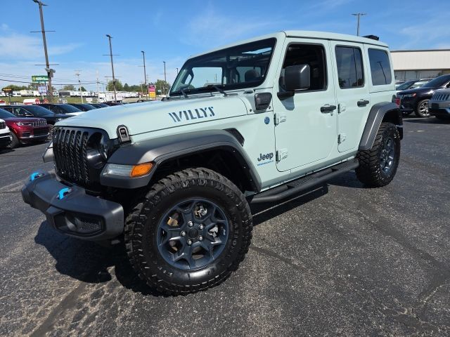 Used 2023 Jeep Wrangler Unlimited w/ Sun & Screen Package AWD/4WD image 2