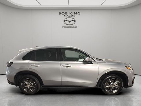 Used 2025 Honda HR-V EX-L image 6