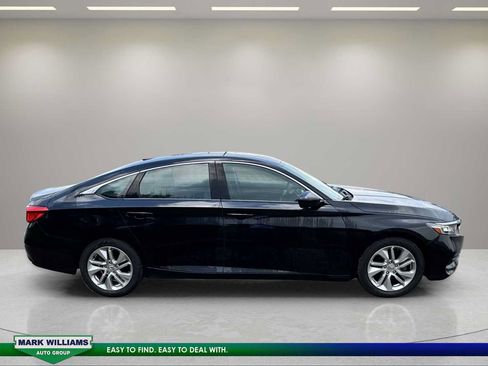 Used 2020 Honda Accord LX image 2