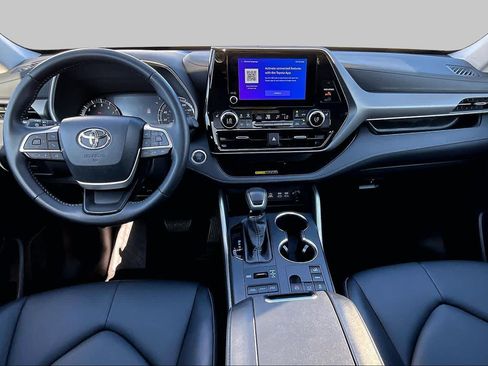 Used 2026 Toyota Highlander XLE AWD/4WD image 15