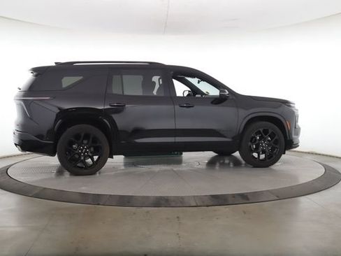 Used 2026 Chevrolet Traverse RS AWD/4WD image 6