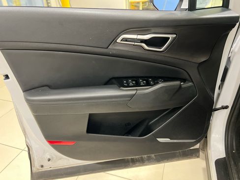 Used 2023 Kia Sportage EX FWD image 10