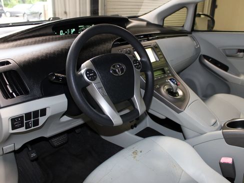 Used 2012 Toyota Prius Two FWD image 20