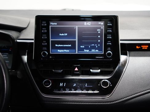 Used 2021 Toyota Corolla SE image 16