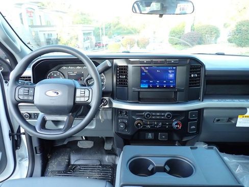 New 2024 Ford F550 4x4 SuperCab Super Duty image 16