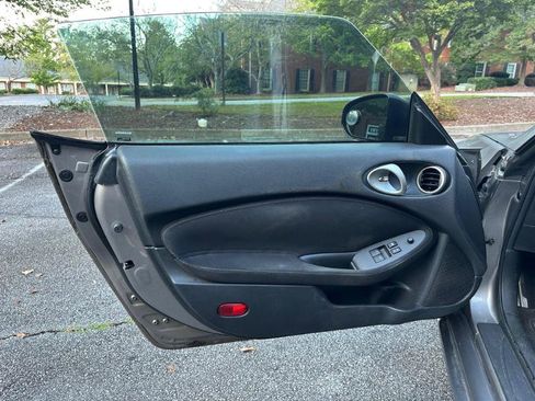 Used 2009 Nissan 370Z Coupe w/ Sport Pkg image 15