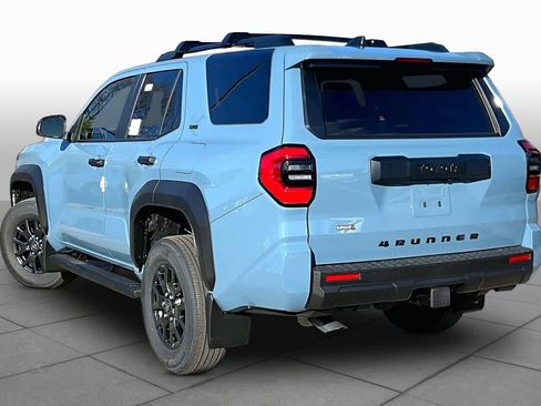 New 2026 Toyota 4Runner SR5 AWD/4WD image 11