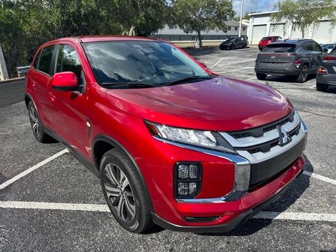 Used 2025 Mitsubishi Outlander Sport ES AWD/4WD image 3