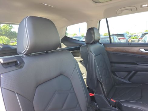 New 2026 Volkswagen Atlas SE FWD image 10