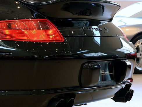 Used 2005 Porsche 911 Carrera S RWD image 23