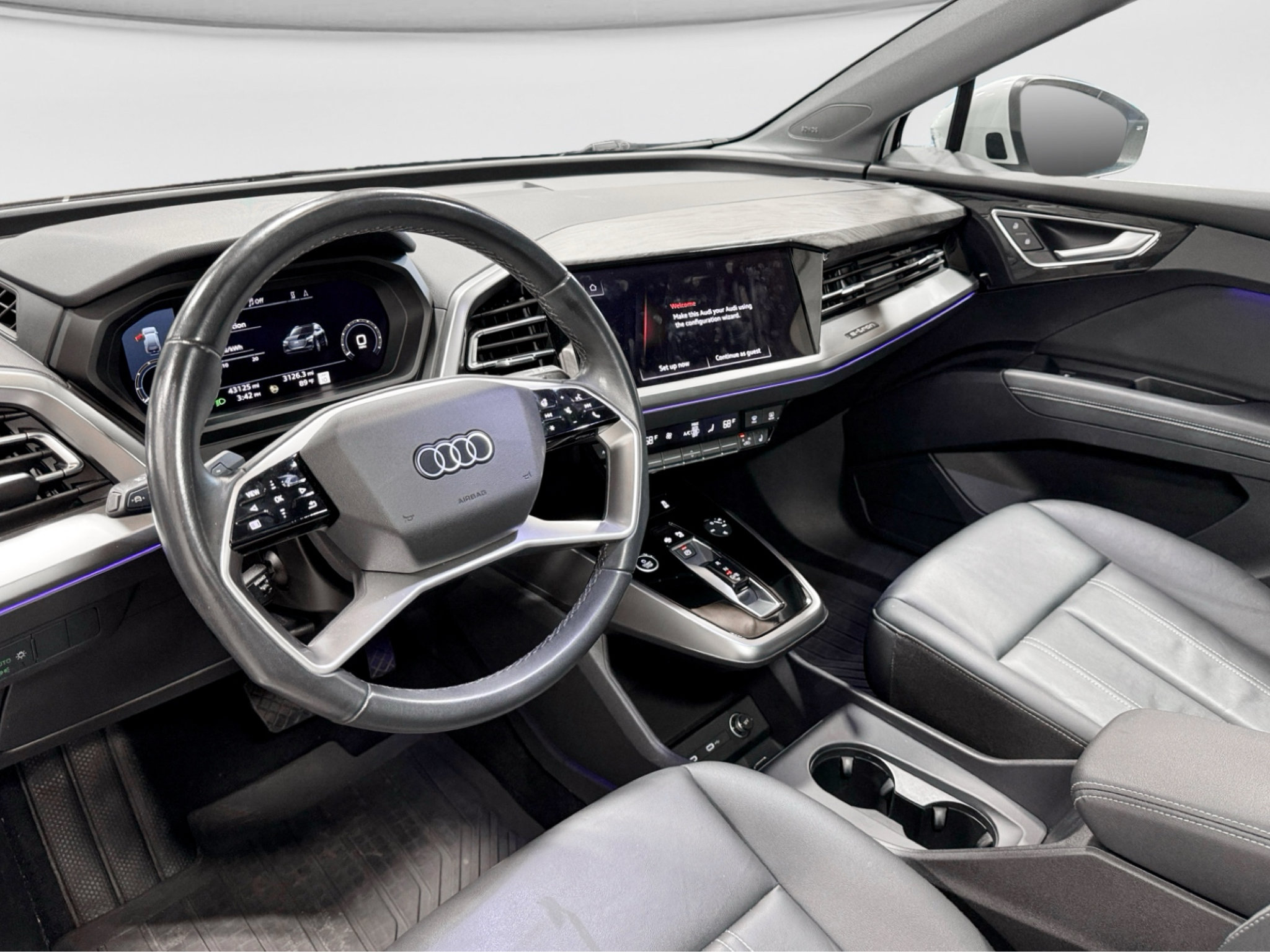 Used 2023 Audi Q4 e-tron Premium Plus AWD/4WD image 19