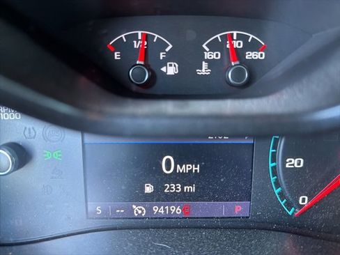 Used 2019 GMC Canyon SLE w/ SLE Convenience Package image 2