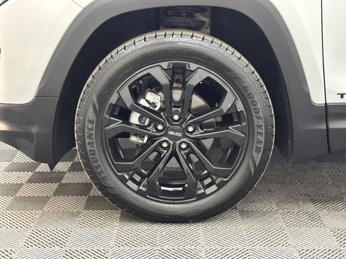 Used 2021 GMC Terrain SLE w/ Driver Convenience Package AWD/4WD image 13