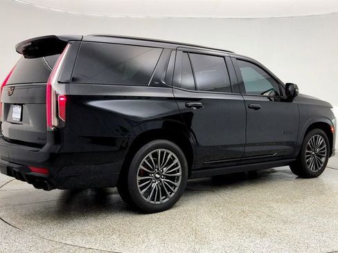 Used 2023 Cadillac Escalade V image 5