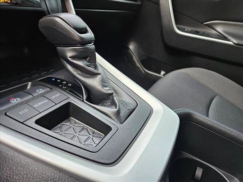 Used 2023 Toyota RAV4 LE image 13