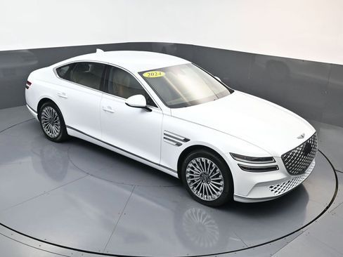 Used 2024 Genesis G80 image 13