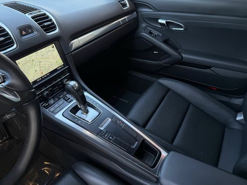 Used 2014 Porsche Cayman RWD image 16