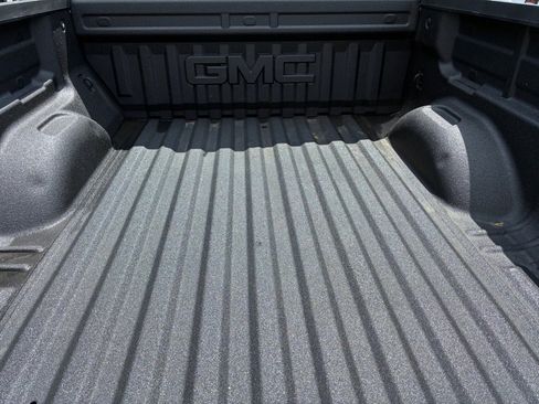 Used 2022 GMC Canyon Elevation w/ Elevation Premium Package AWD/4WD image 14