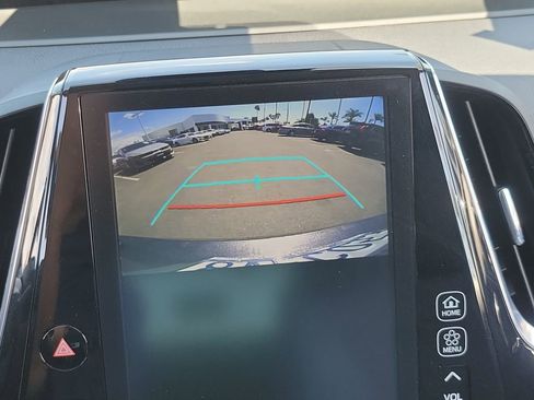 Used 2021 Toyota Prius Prime XLE FWD image 28