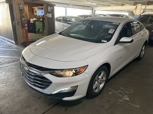 Used 2024 Chevrolet Malibu LT image 4