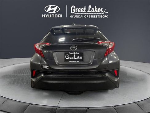 Used 2019 Toyota C-HR LE image 4