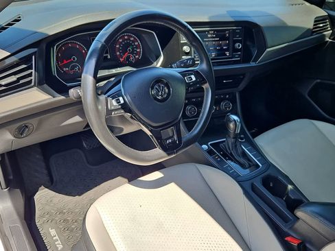 Certified 2020 Volkswagen Jetta R-Line w/ R-Line Cold Weather Package FWD image 2