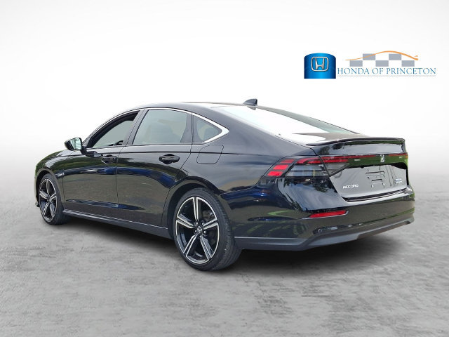 Used 2024 Honda Accord Sport image 4