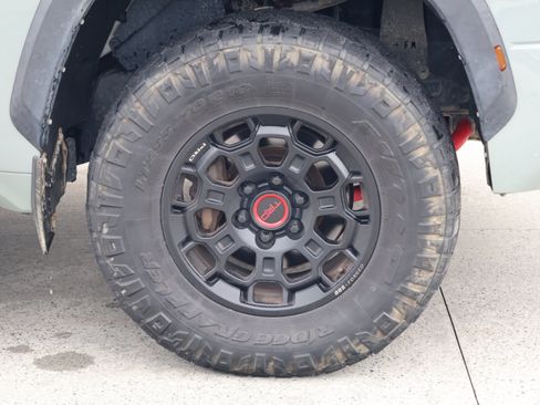 Used 2022 Toyota Tundra TRD Pro AWD/4WD image 11
