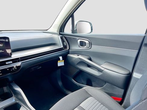 New 2026 Kia Sorento LX FWD image 22