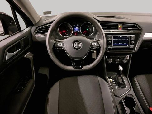 Used 2021 Volkswagen Tiguan S FWD image 5