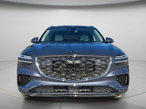 New 2026 Genesis GV70 2.5T Advanced w/ G1 Accessory Package AWD/4WD image 3