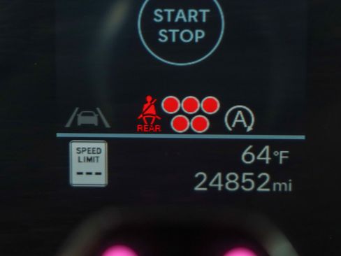 Used 2024 Hyundai Santa Fe SEL FWD image 16