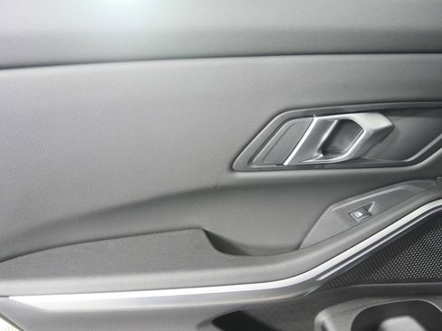 Used 2025 BMW 330i Sedan image 14